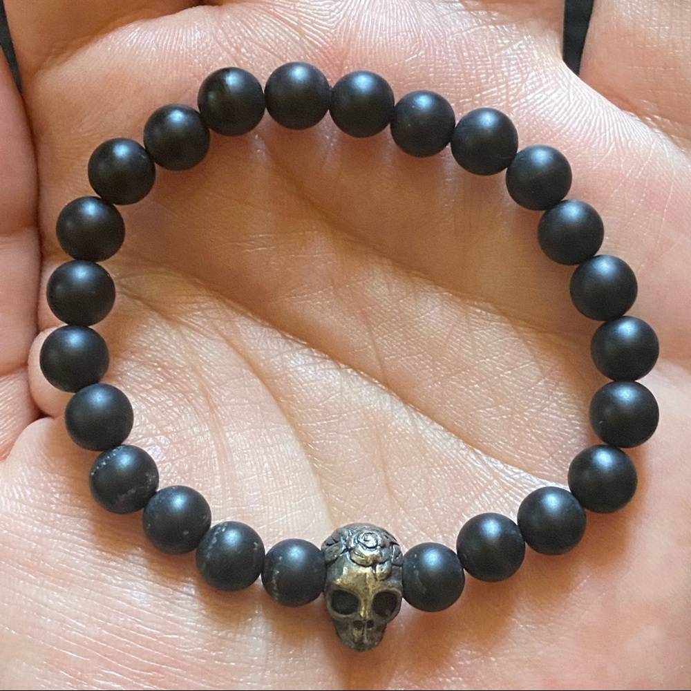 Small Black Onyx Skull Bead Bracelet